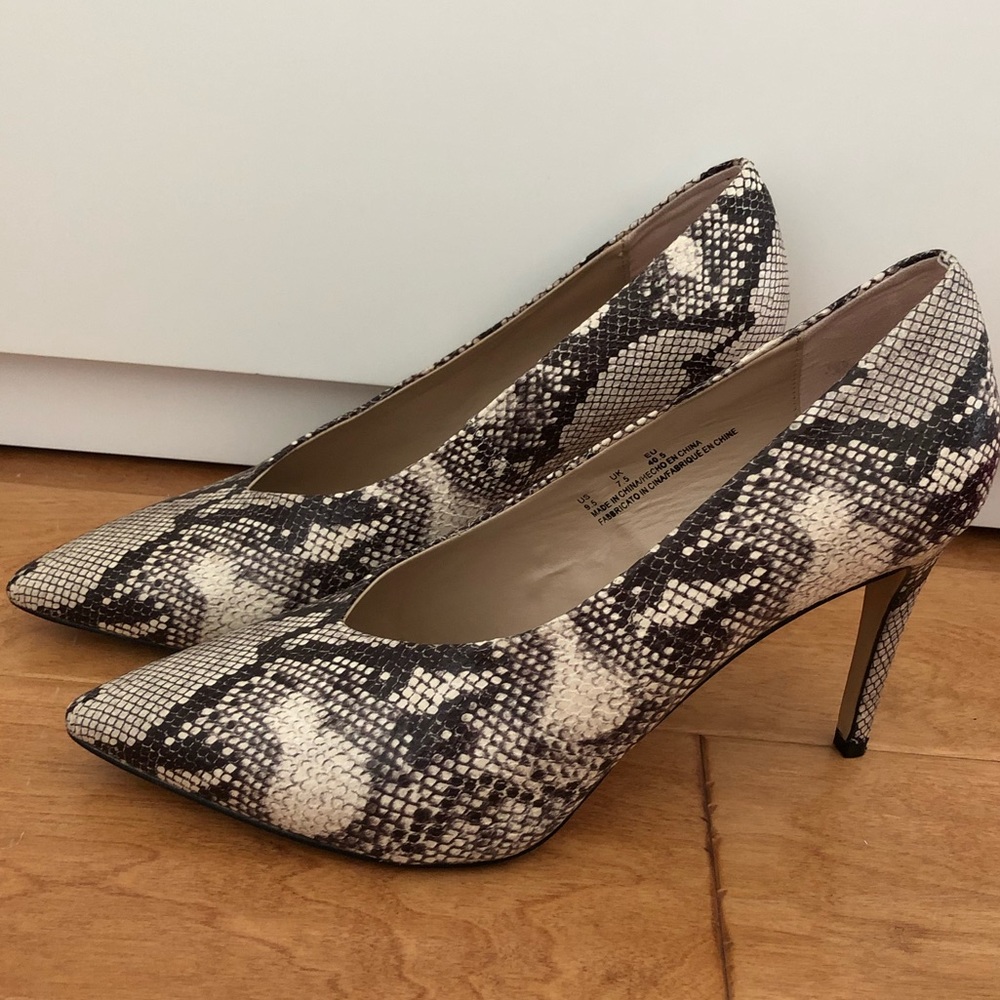 The Drop Taylor High Vamp Snakeskin Heels
